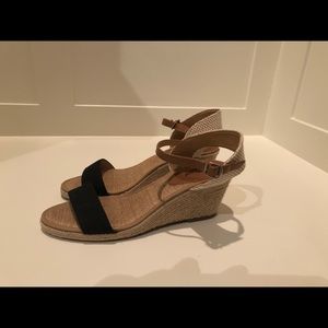 Lucky brand wedges